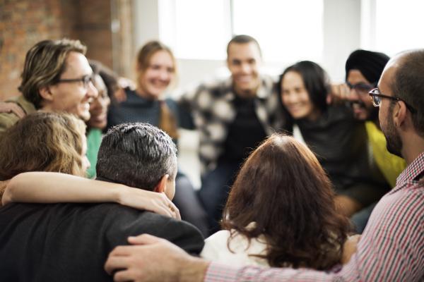 Characteristics of a charismatic person - He is a great listener