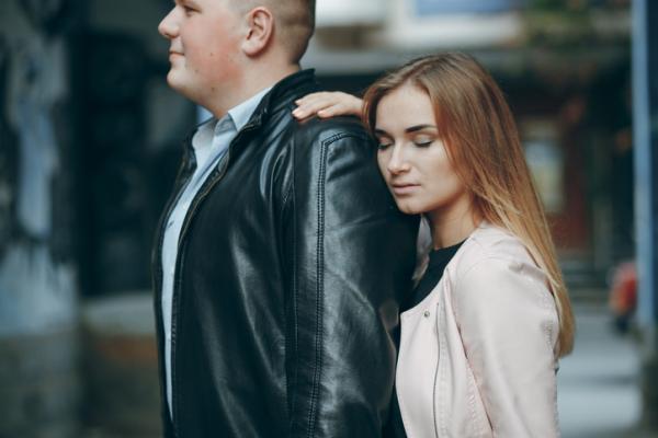 How to overcome the fear of losing your partner - Living independently