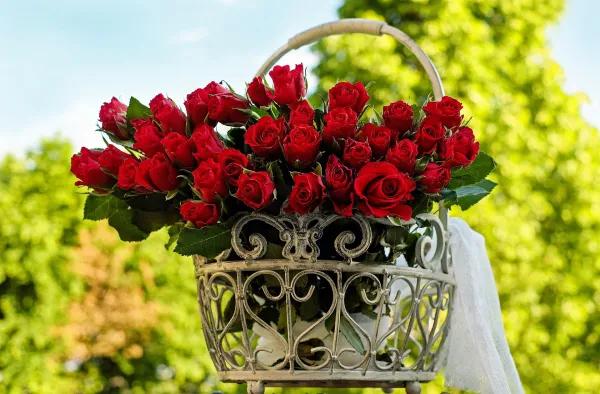 How to be more romantic - Make personalized gifts