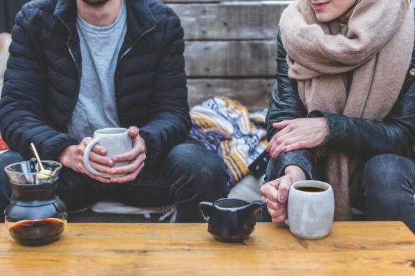 How to create an emotional connection with another person - Listen without judging