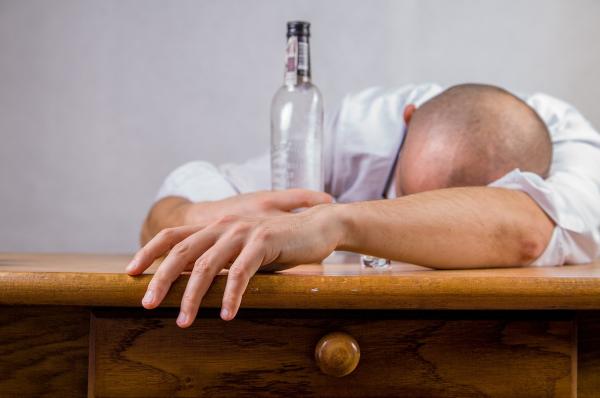 Why I don't remember anything when I drink - How to recover my memory after a drunk 