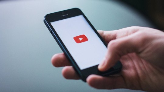 Tricks that YouTube uses to 'hook' your attention