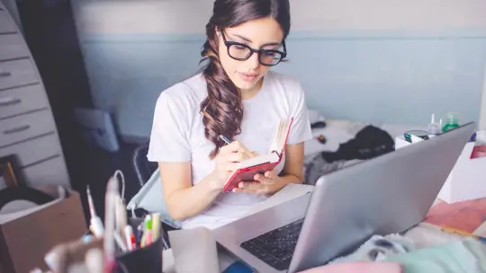 8 Strategies to Overcome Demotivation When Faced with Oppositions 8 Strategies to Overcome Demotivation When Faced with Oppositions