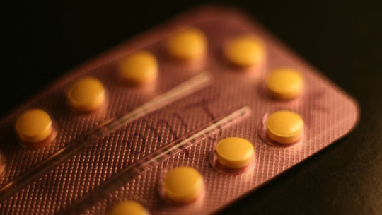 Desvenlafaxine: Uses, Side Effects and Precautions