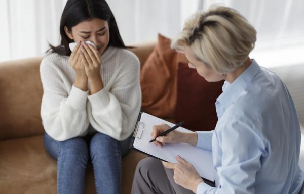 Difference Between a Psychologist and a Psychotherapist