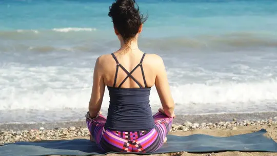 How to do yoga at home in 8 keys