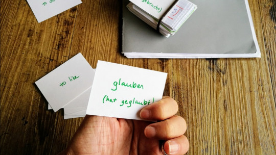 How to use flash cards to study