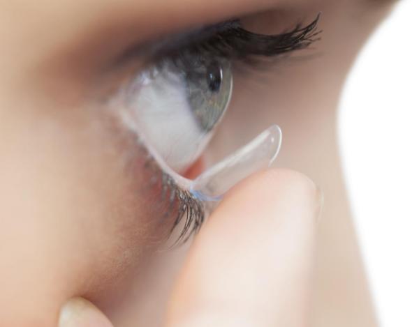 Role of contact lenses in eye health and psychological well-being - Benefits of wearing contact lenses 