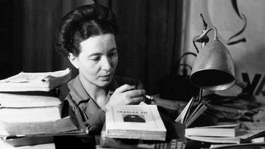 Simone De Beauvoir: Biography of This Philosopher