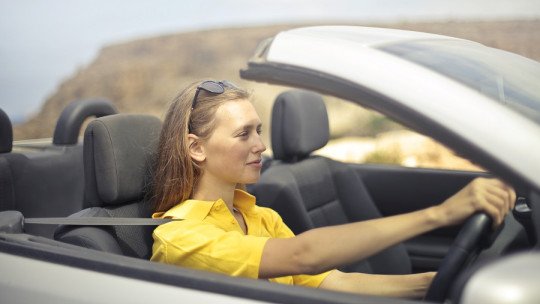 The 6 Most Frequent Distractions When Driving