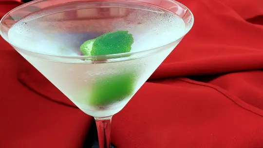 The 8 Signs of Alcohol Addiction The 8 Signs of Alcohol Addiction