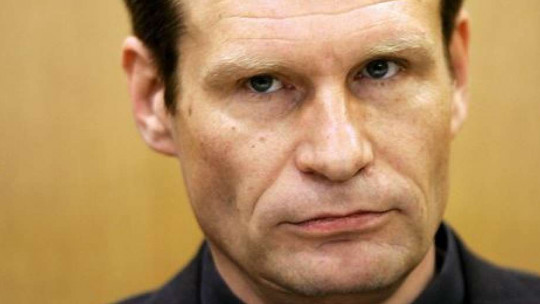 The Terrifying Case of Cannibalism of Armin Meiwes, Who Murdered