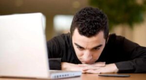 What Are Parasocial Relationships, Causes and Examples