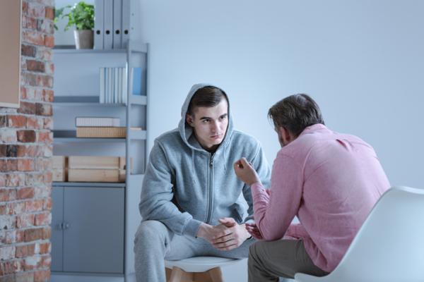 Dependent Personality Disorder: Symptoms, Causes, and Treatment - Dependent Personality Disorder Treatment