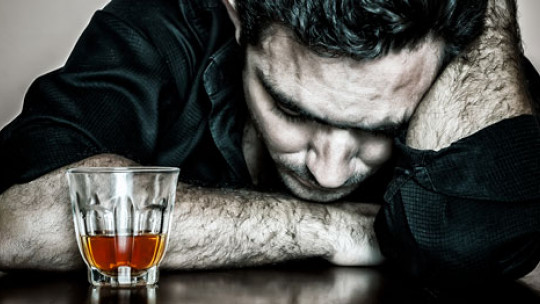 Delirium Tremens: a Serious Alcohol Withdrawal Syndrome