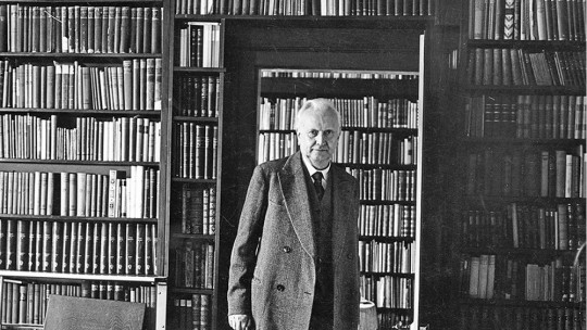 Karl Jaspers: Biography of This German Philosopher and Psychiatrist