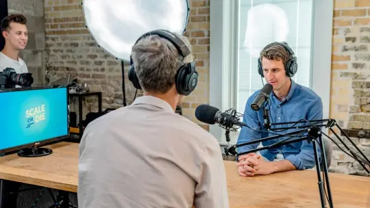 Menzerath's Law: What it is and How it Describes Communication Menzerath's Law: What it is and How it Describes Communication