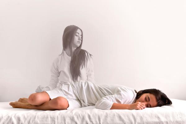 Sleep paralysis: causes, consequences, symptoms and treatment - Symptoms of sleep paralysis