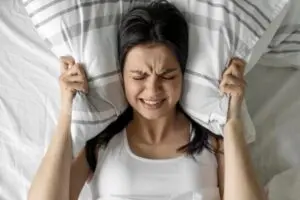 How to Detect the Jealousy of a Man in Love
