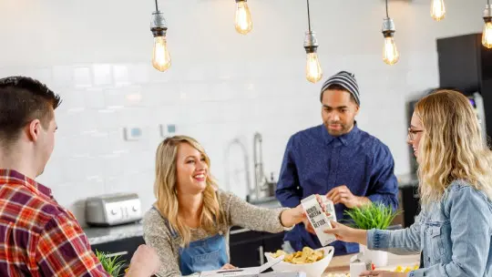 Advantages and disadvantages of belonging to a social group