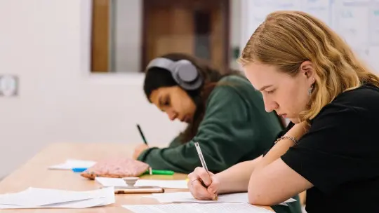 The 4 Differences Between Fluid and Crystallized Intelligence The 4 Differences Between Fluid and Crystallized Intelligence