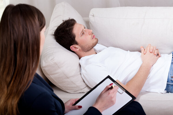 What are the benefits of clinical hypnosis?