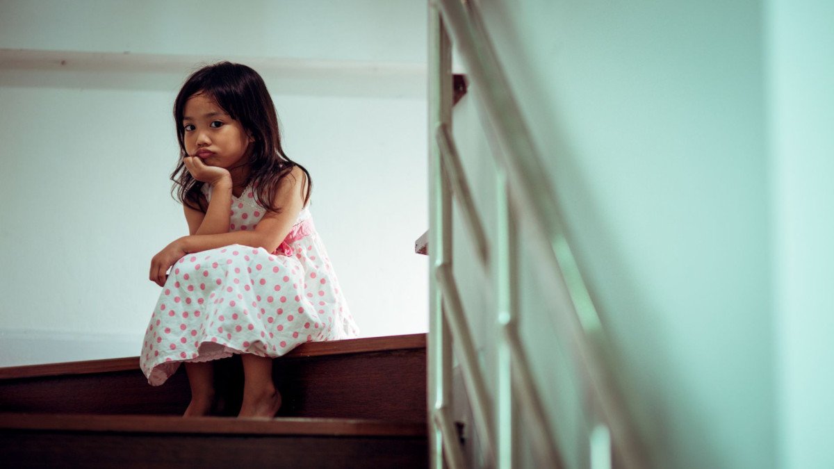 adult-problems-childhood-traumas