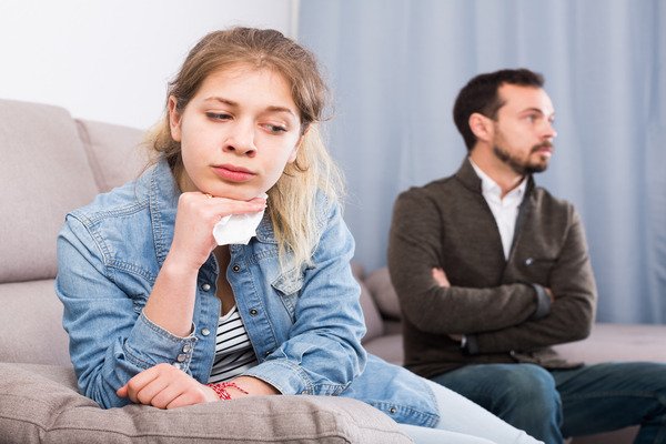 9 Signs That Indicate That Your Parents Are Toxic: What