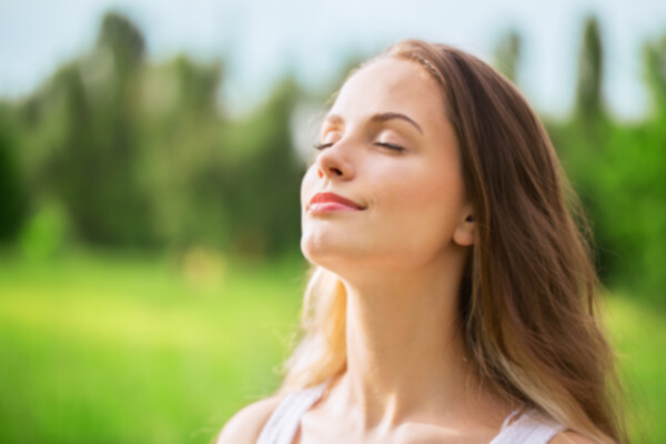 What are the benefits of diaphragmatic breathing?