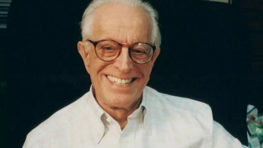 Albert Ellis: Biography of the Creator of Rational Emotive Behavioral