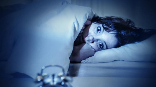 Anxiety Upon Waking Up: Symptoms, Common Causes and Solutions