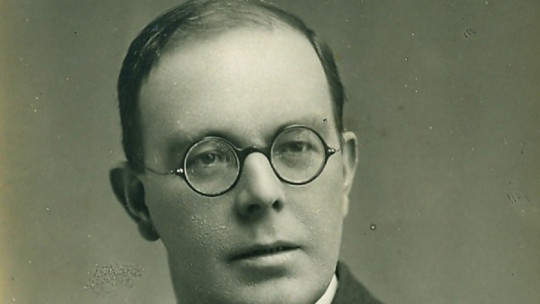 Cyril Burt: Biography of This English Psychologist and Geneticist