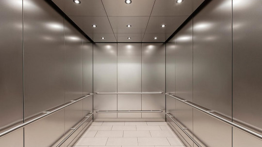 Elevator Phobia: Symptoms, Causes and How to Deal with it