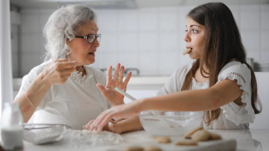 Hate between mother-in-law and daughter-in-law