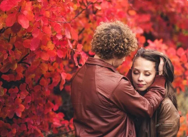 How Can You Distinguish Between a Crush and Genuine Love?