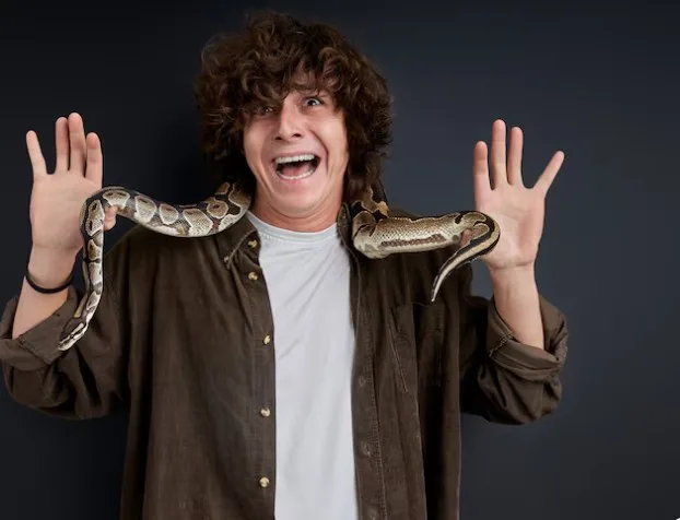 How Does Cognitive Behavioral Therapy Address Ophidiophobia?