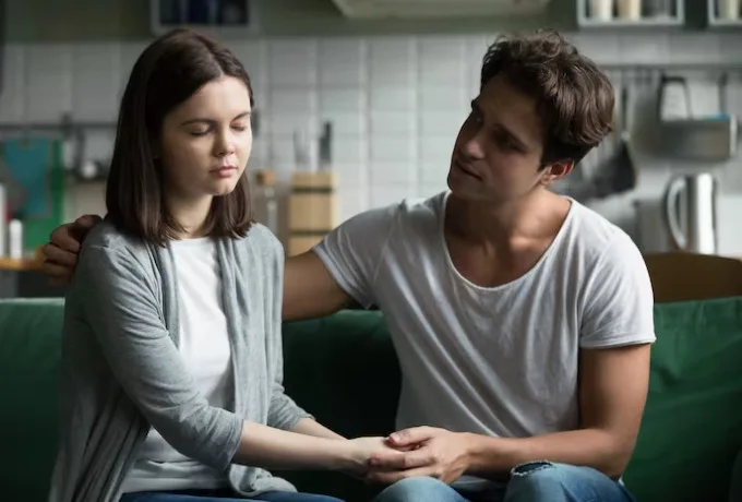 How Does Emotional Closedness Affect Relationships?