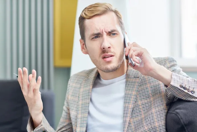 How Should You Respond When a Man Stops Talking to You Suddenly?