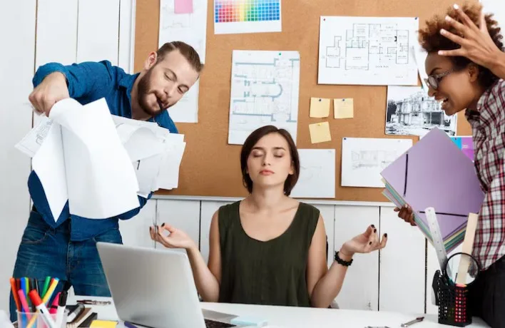 How Workplace Stress Manifests Physically and Mentally