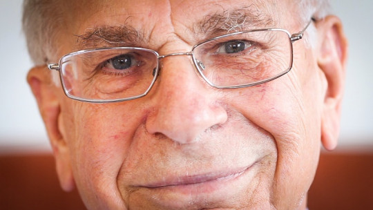 How Do We Think? Daniel Kahneman's Two Systems of Thought