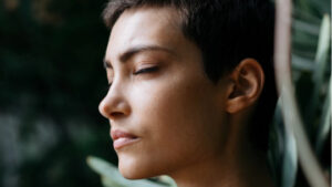 How to Practice Mindfulness, in 6 Steps and Tips