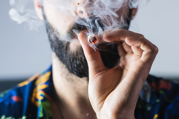 How to Stop Smoking 'joints'? 5 Tips to Keep Marijuana