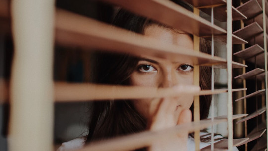 Introverted People: 4 Characteristics That Define Them