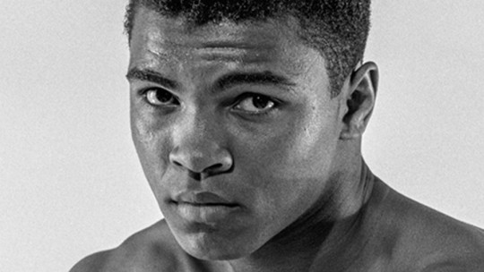 Muhammad Ali: Biography of a Boxing and Anti Racism Legend