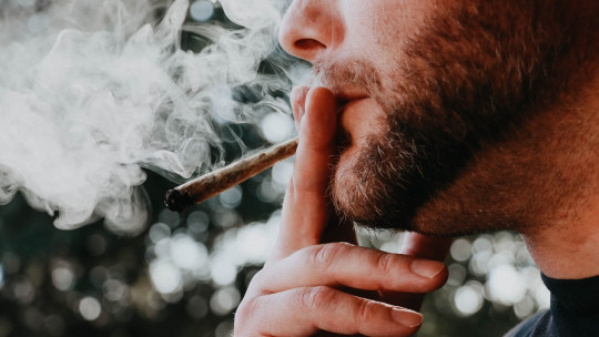 Smoking Base: the Effects of Using This Drug, and What