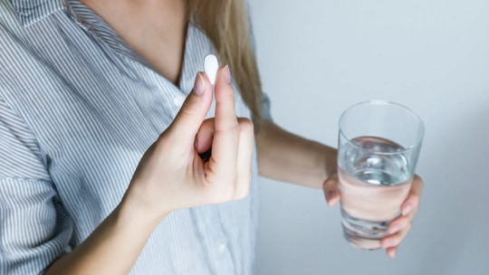 These Are the 8 Dangers of Self Medication