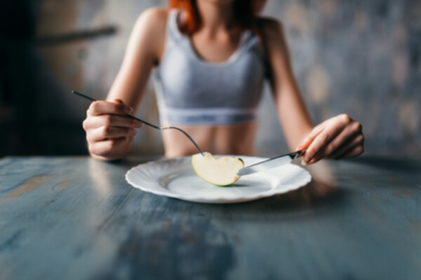 How to help a person with anorexia?