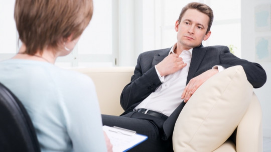 Psychologist consulting a patient.