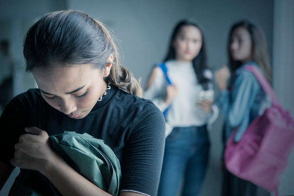 The 4 Types of School Bullying That Exist, How to