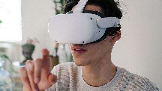 how-to-use-virtual-reality-psychology